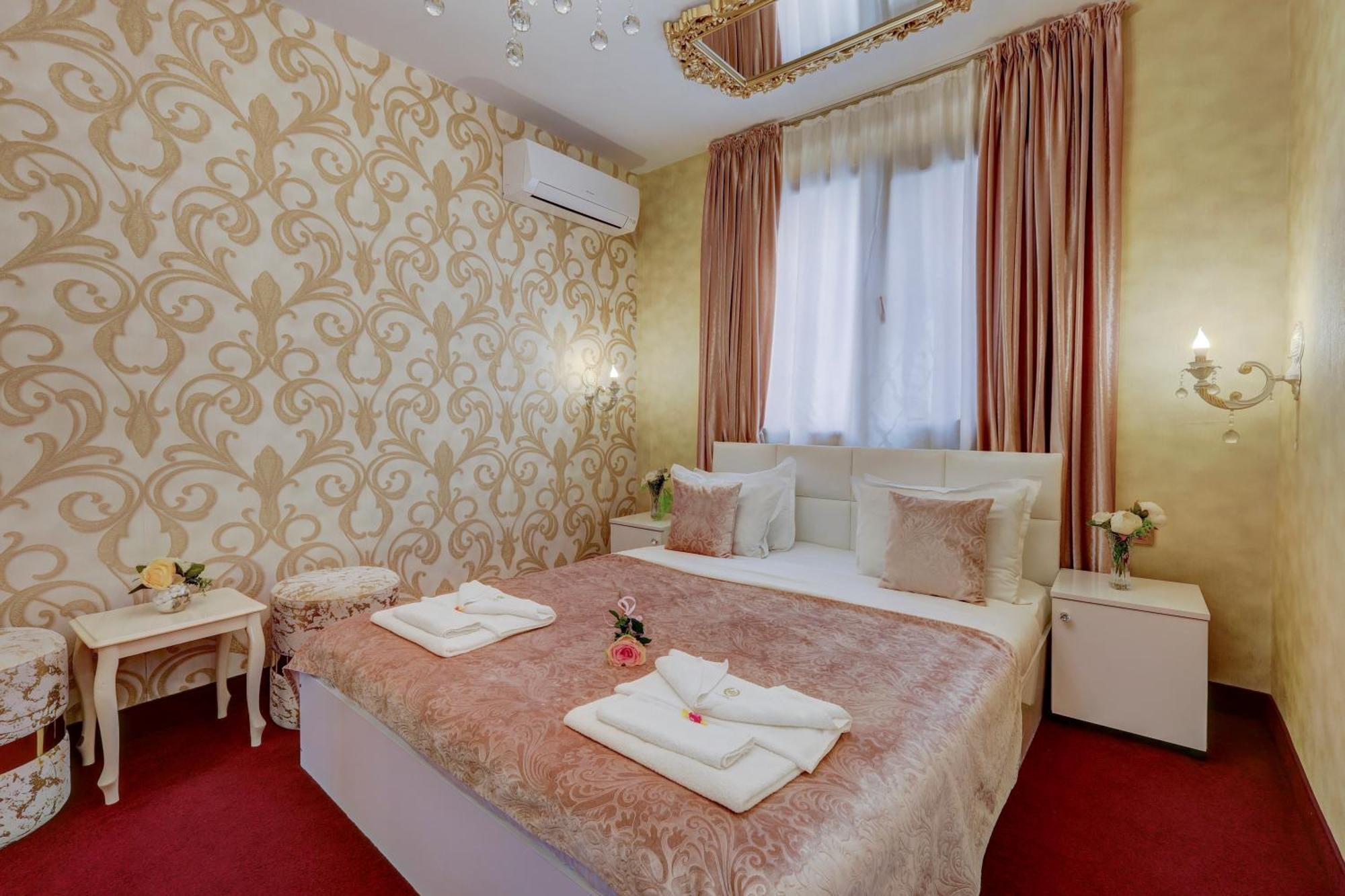 Hotel Imperia Varna Esterno foto