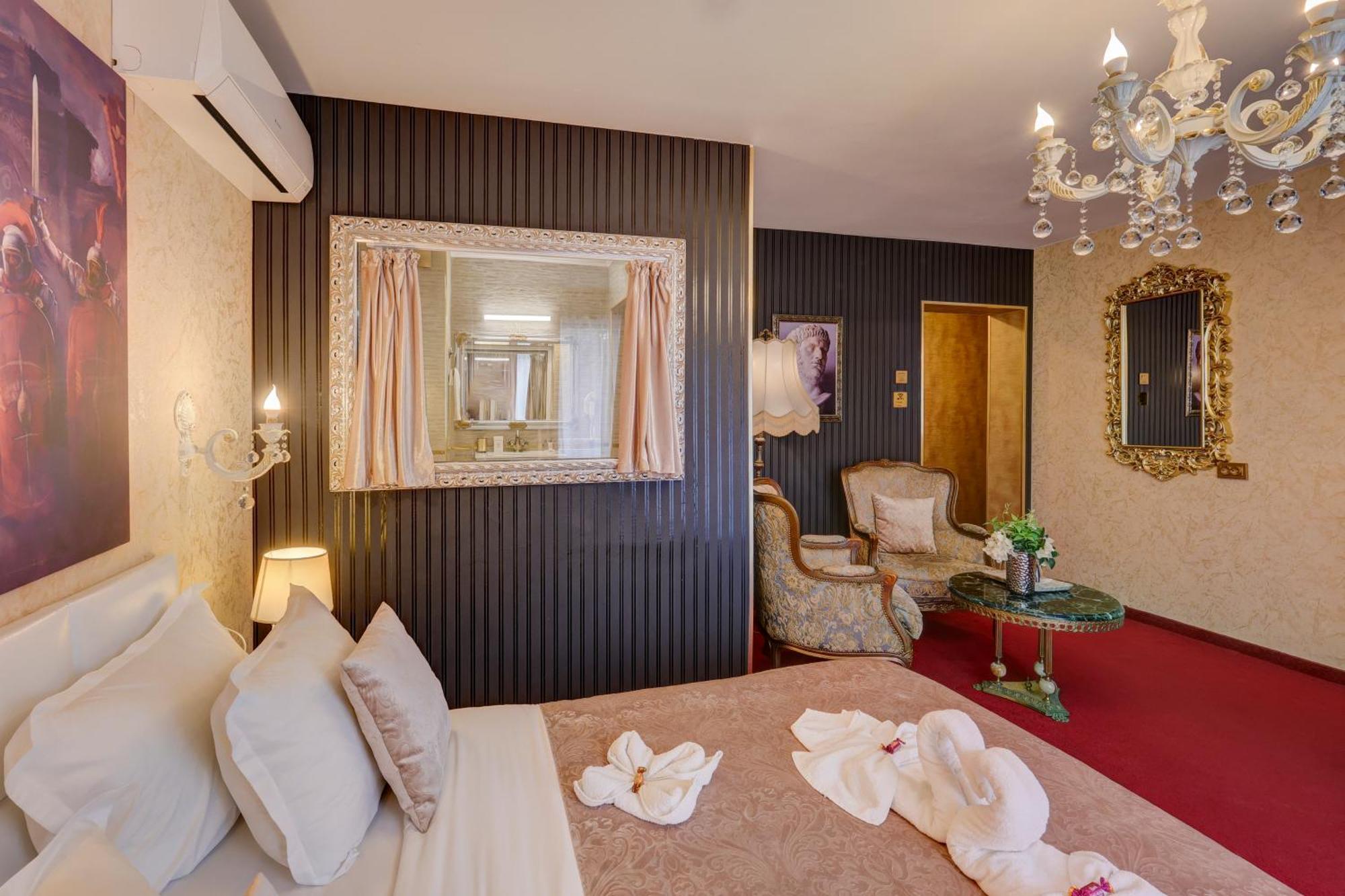 Hotel Imperia Varna Esterno foto